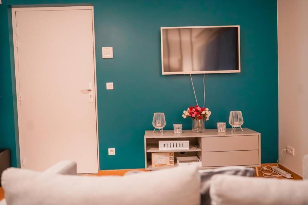 Le Confortable-Cosy Studio A 3 Minutes Du Metro Pantin Ngoại thất bức ảnh